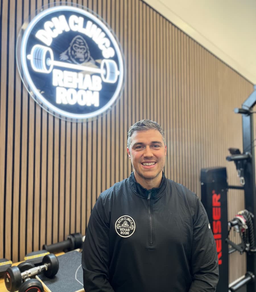 Luis Navarro, Associate Osteopath
